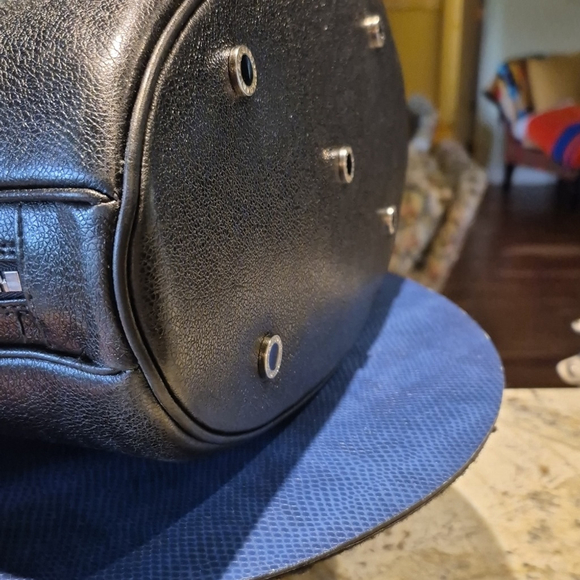 BVLGARI Decollete Handbag Black Leather In EC. Beautiful Structured Purse.EC. - Picture 8 of 16